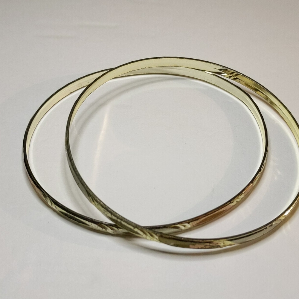 *. Cosmetic jewelry